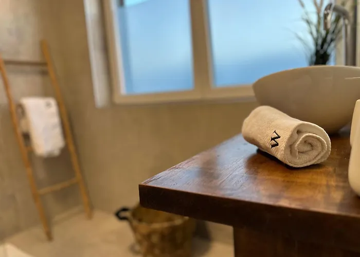 Romantic Coastal With Sea Views - 2 Komarna